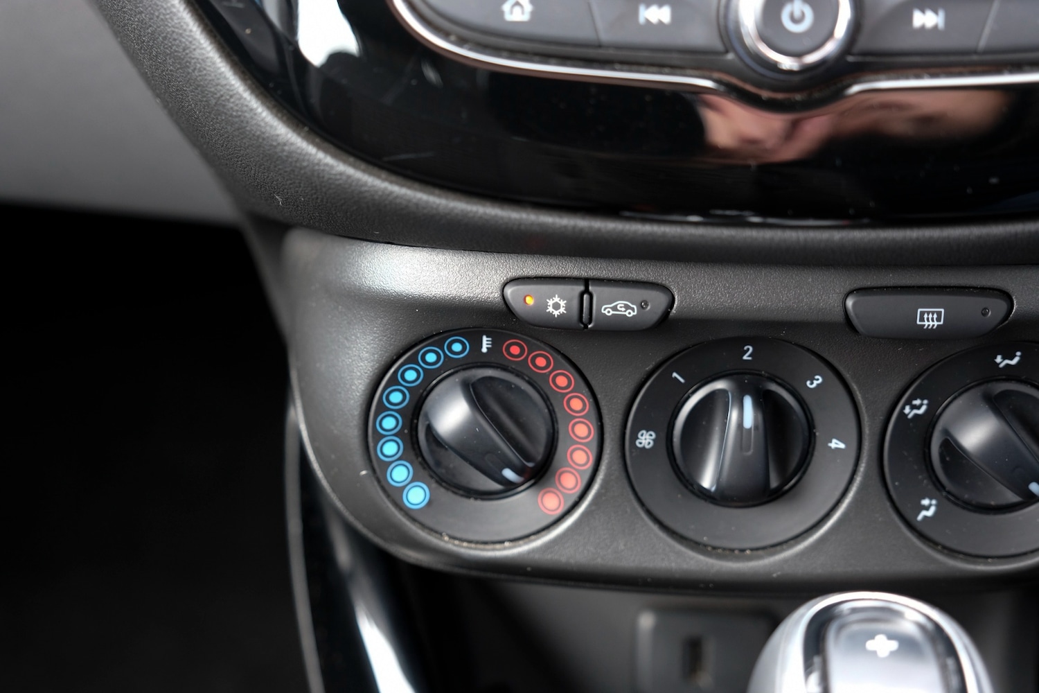 Used Vauxhall Corsa 2018 for sale - 76693498: Photo 62