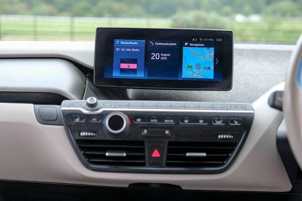 Used BMW i3 2018 for sale - 75649717: Photo 31