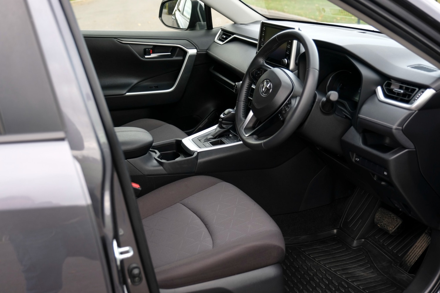 Used Toyota RAV4 2021 for sale - 76391572: Photo 51