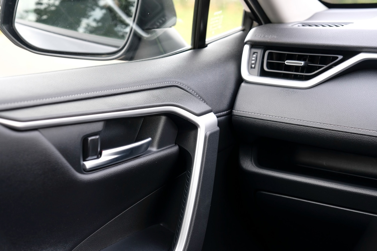 Used Toyota RAV4 2021 for sale - 76391572: Photo 55