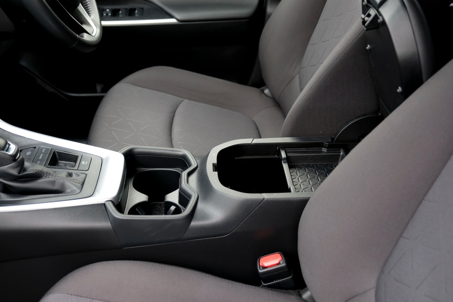 Used Toyota RAV4 2021 for sale - 76391572: Photo 65