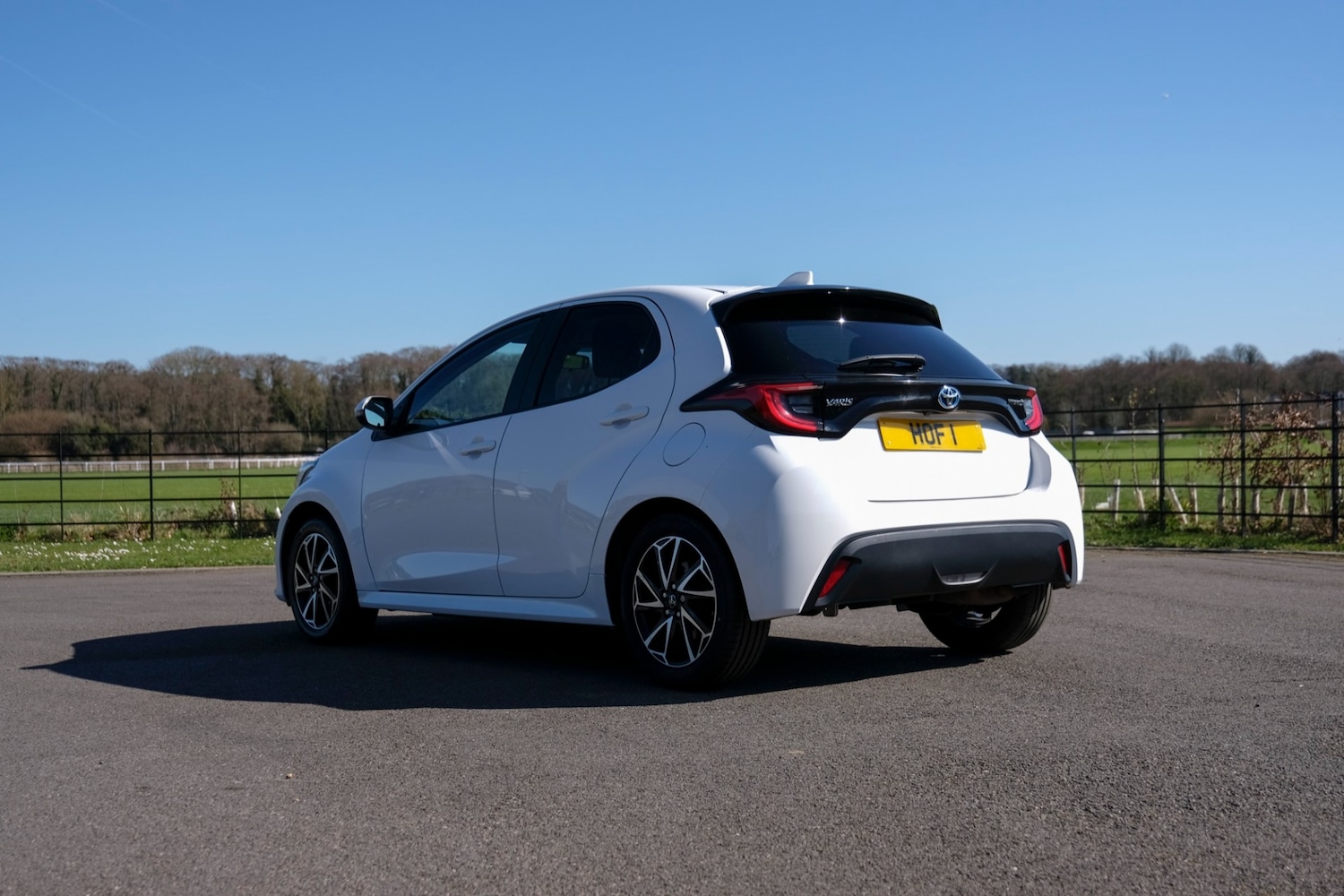 Used Toyota Yaris 2023 for sale - 77962378: Photo 2