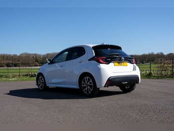 Used Toyota Yaris 2023 for sale - 77962378: Photo