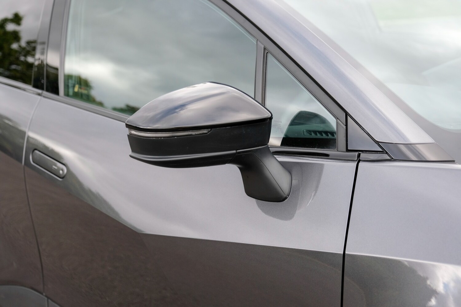 Used Toyota C-HR 2024 for sale - 75932247: Photo 24