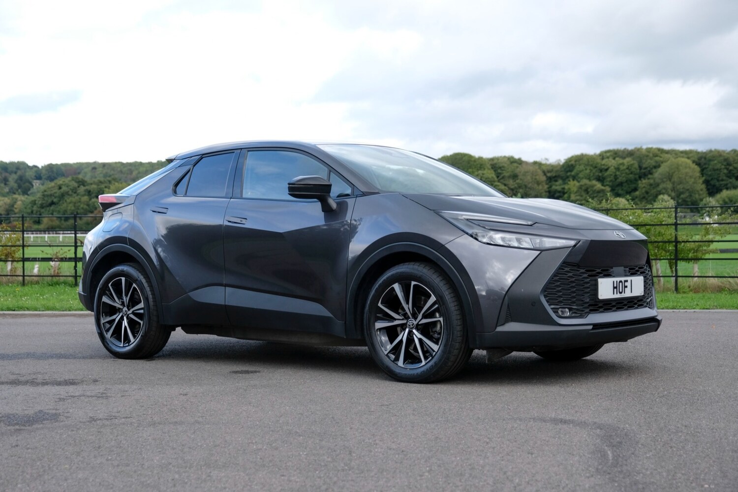 Used Toyota C-HR 2024 for sale - 75932247: Photo 3