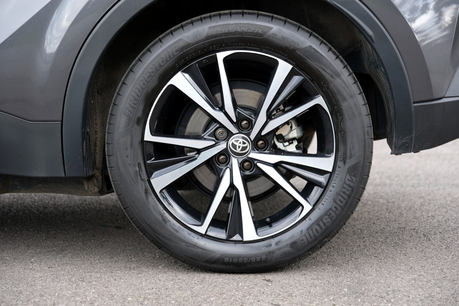 Used Toyota C-HR 2024 for sale - 75932247: Photo 31