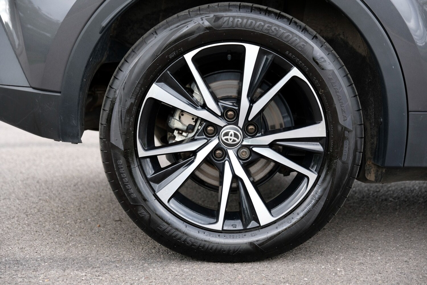 Used Toyota C-HR 2024 for sale - 75932247: Photo 34