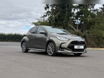 Used Toyota Yaris 2023 for sale - 79330297: Photo