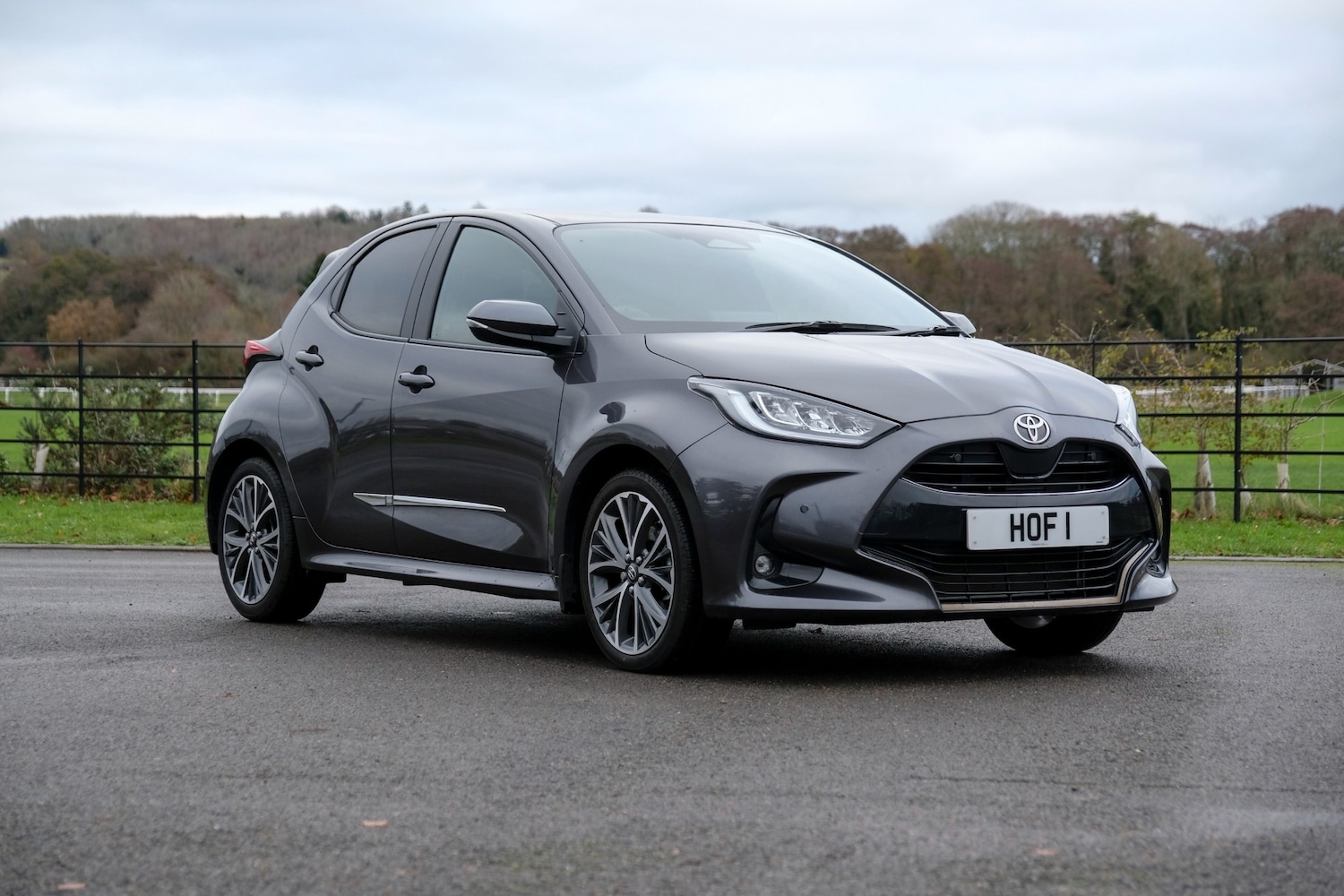 Used Toyota Yaris 2024 for sale - 76692832: Photo 1