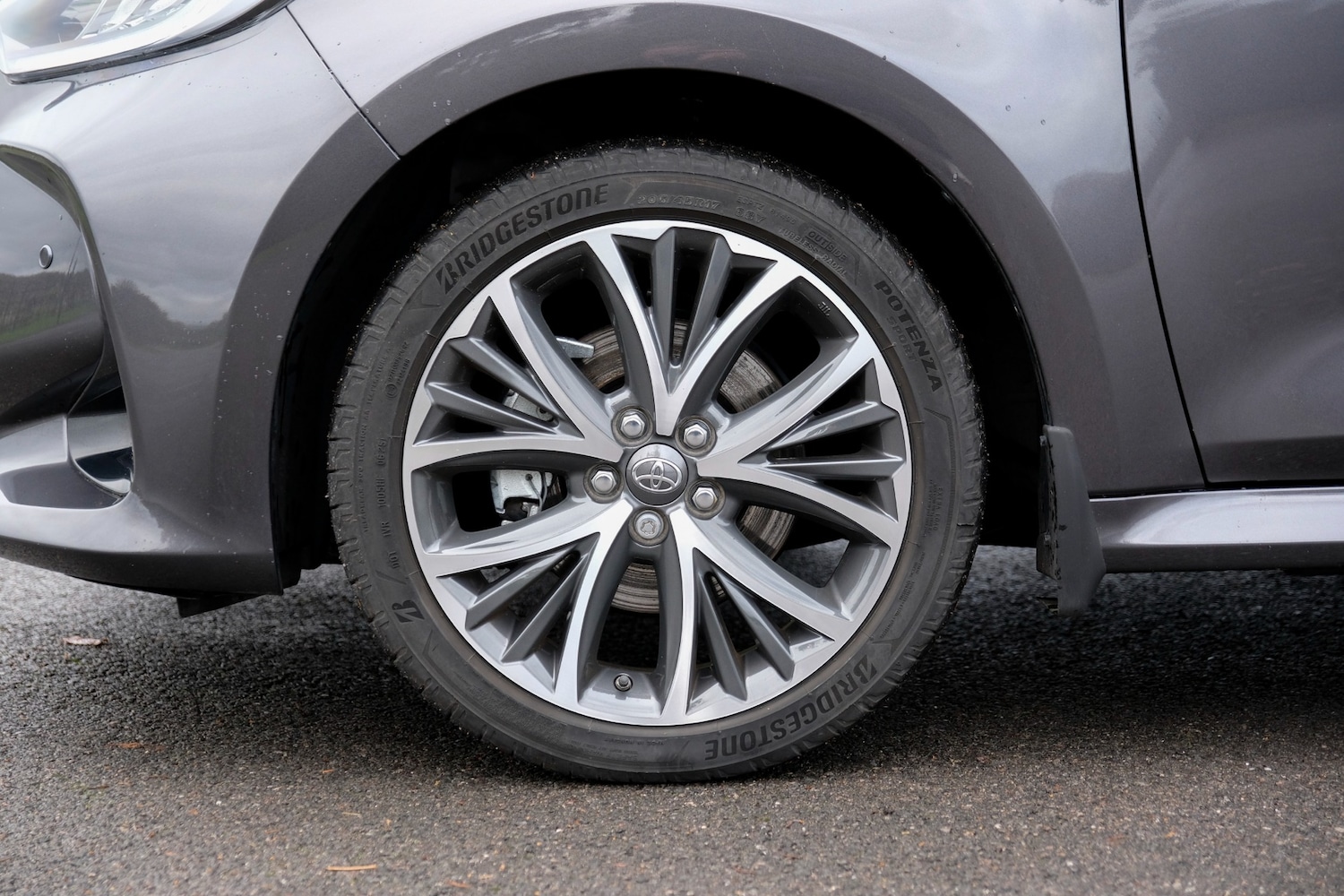 Used Toyota Yaris 2024 for sale - 76692832: Photo 41