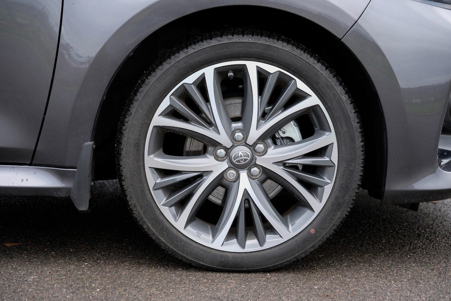 Used Toyota Yaris 2024 for sale - 76692832: Photo 44