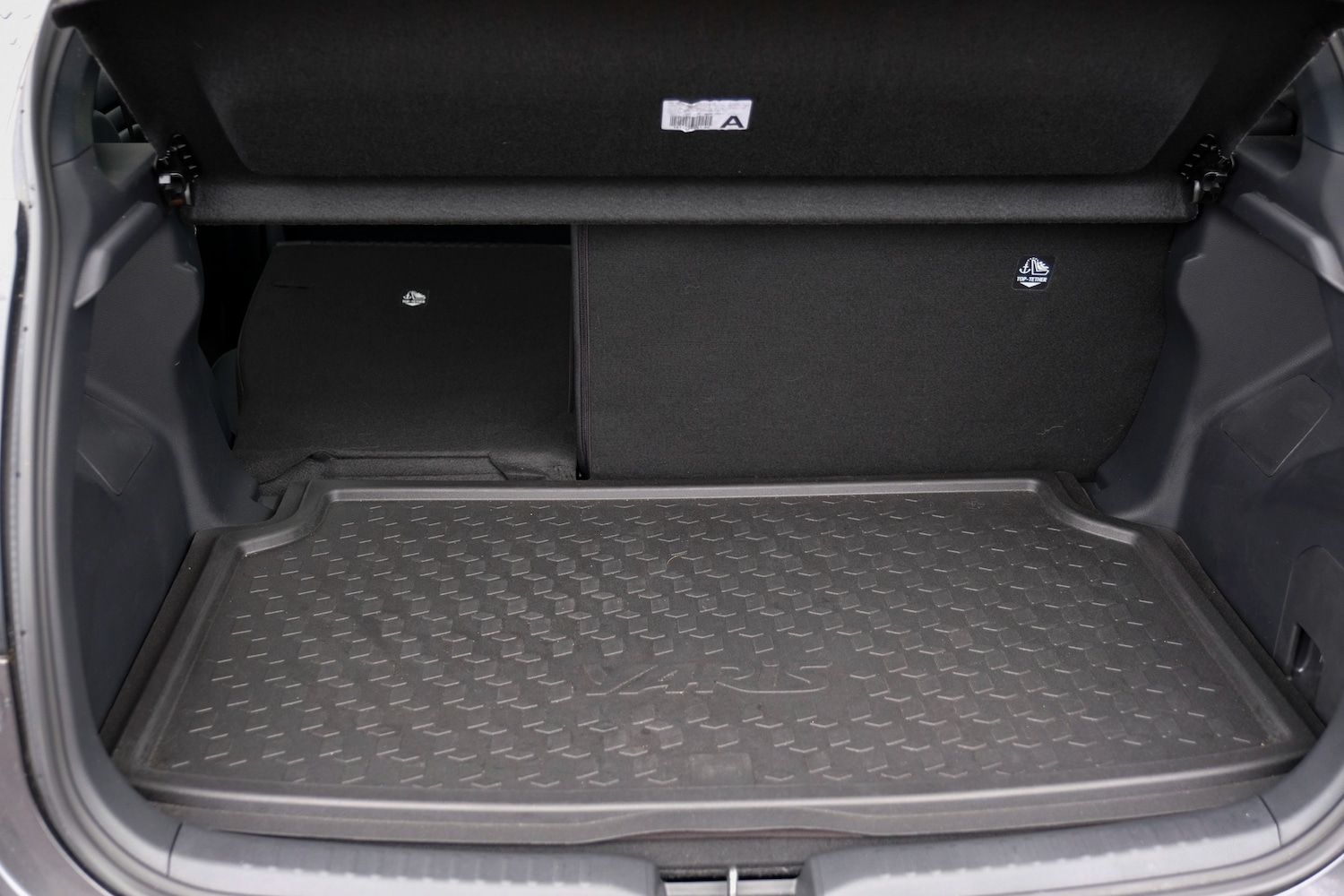 Used Toyota Yaris 2024 for sale - 76692832: Photo 48