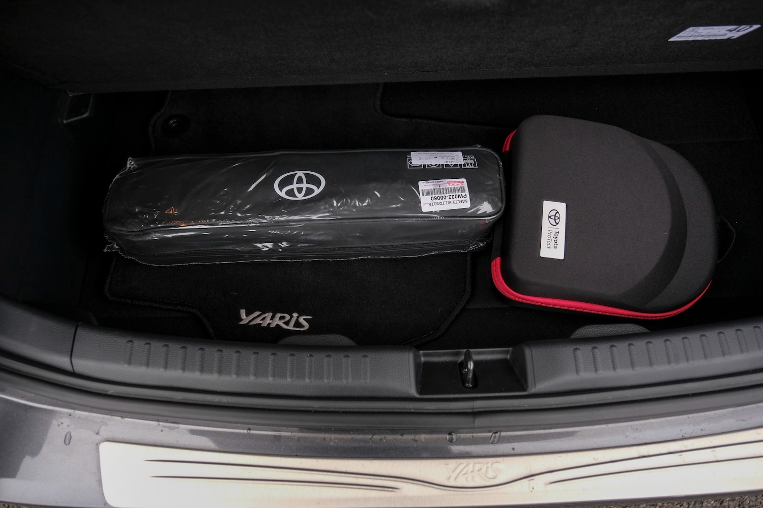 Used Toyota Yaris 2024 for sale - 76692832: Photo 53