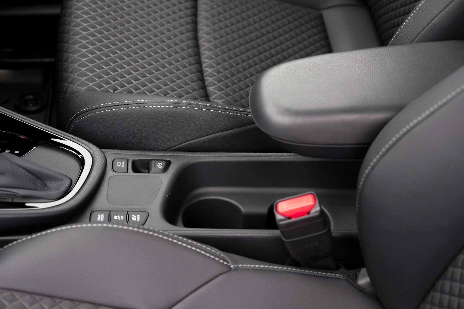 Used Toyota Yaris 2024 for sale - 76692832: Photo 61