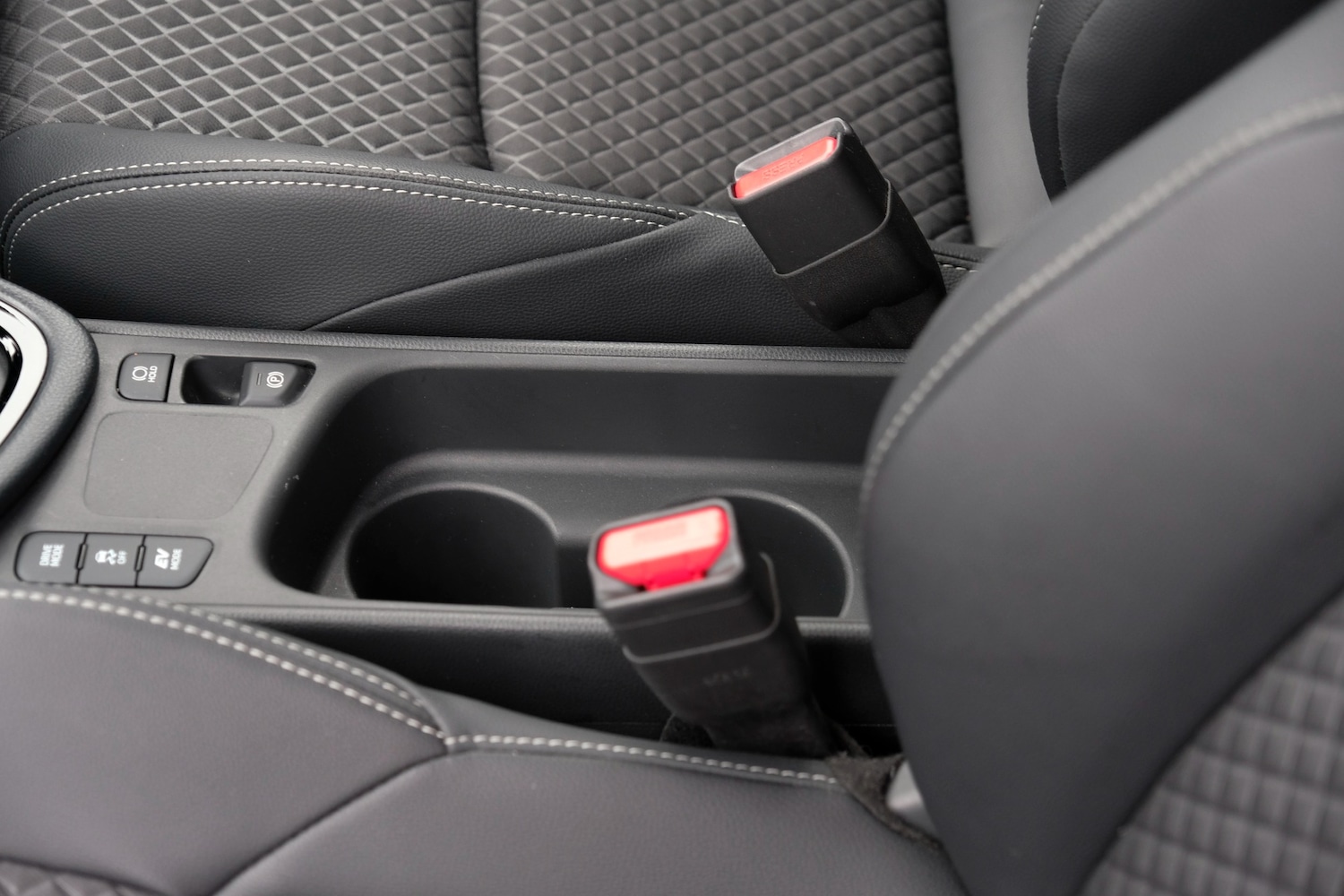 Used Toyota Yaris 2024 for sale - 76692832: Photo 63