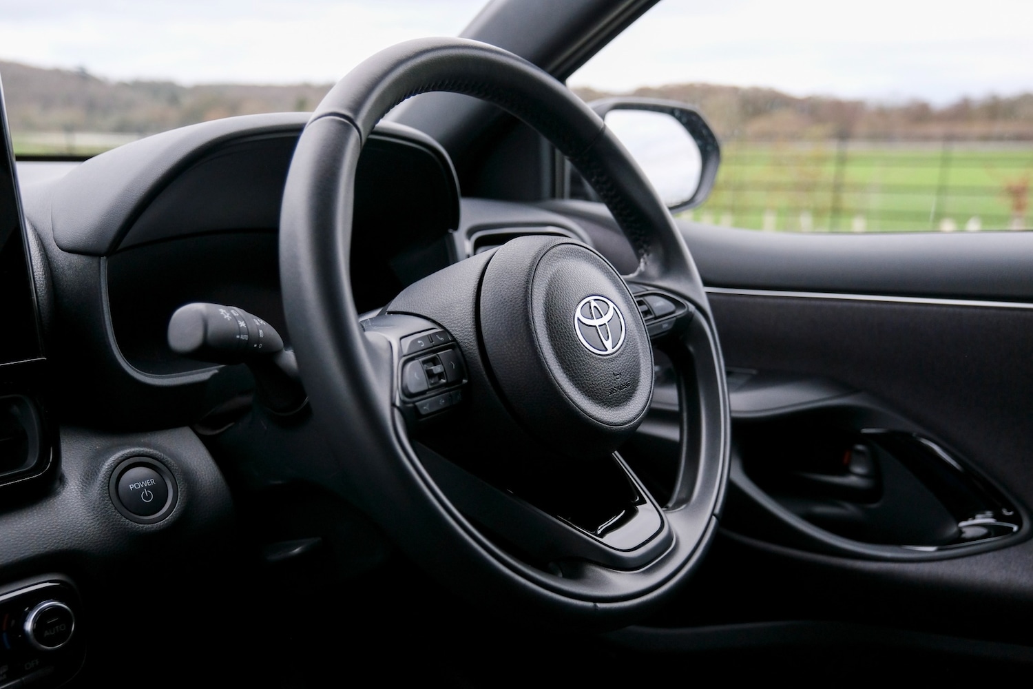 Used Toyota Yaris 2024 for sale - 76692832: Photo 65