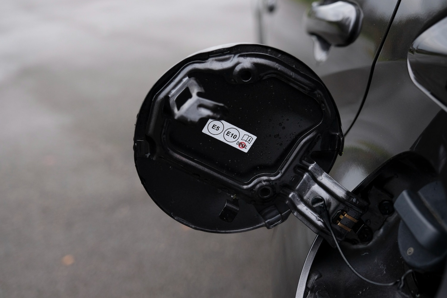 Used Toyota Yaris 2024 for sale - 76692832: Photo 78