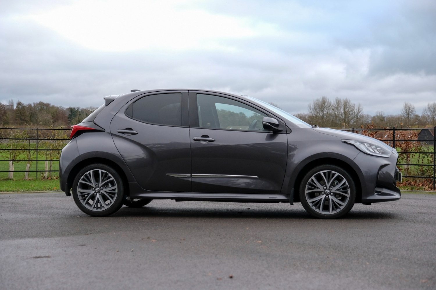 Used Toyota Yaris 2024 for sale - 76692832: Photo 8