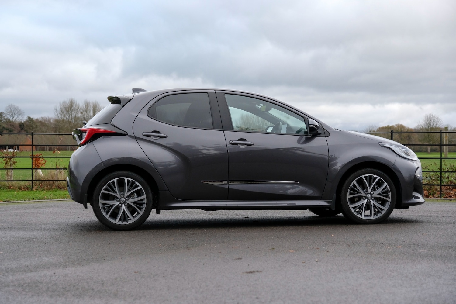 Used Toyota Yaris 2024 for sale - 76692832: Photo 9