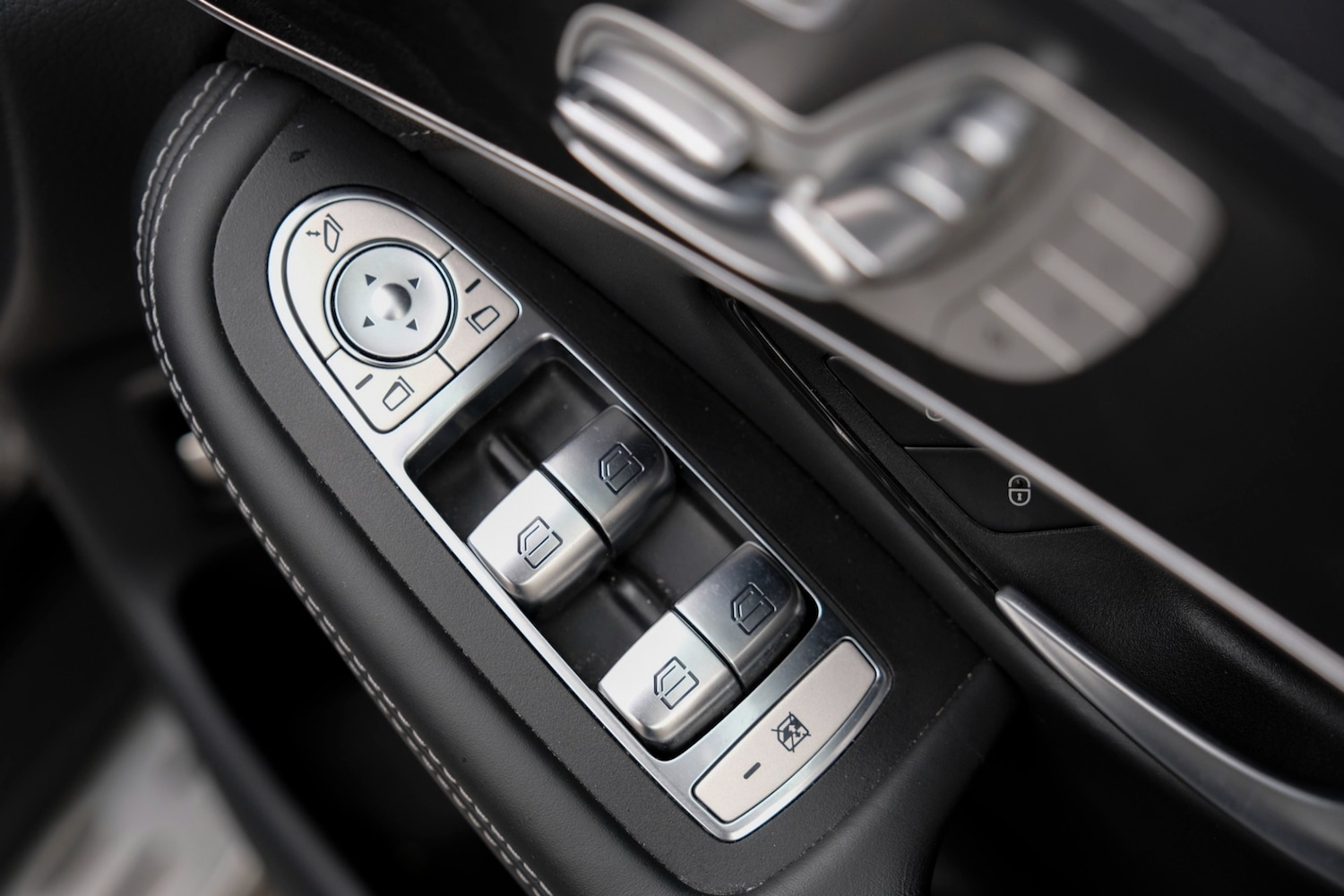 Used Mercedes-Benz GLC 2020 for sale - 76382678: Photo 64