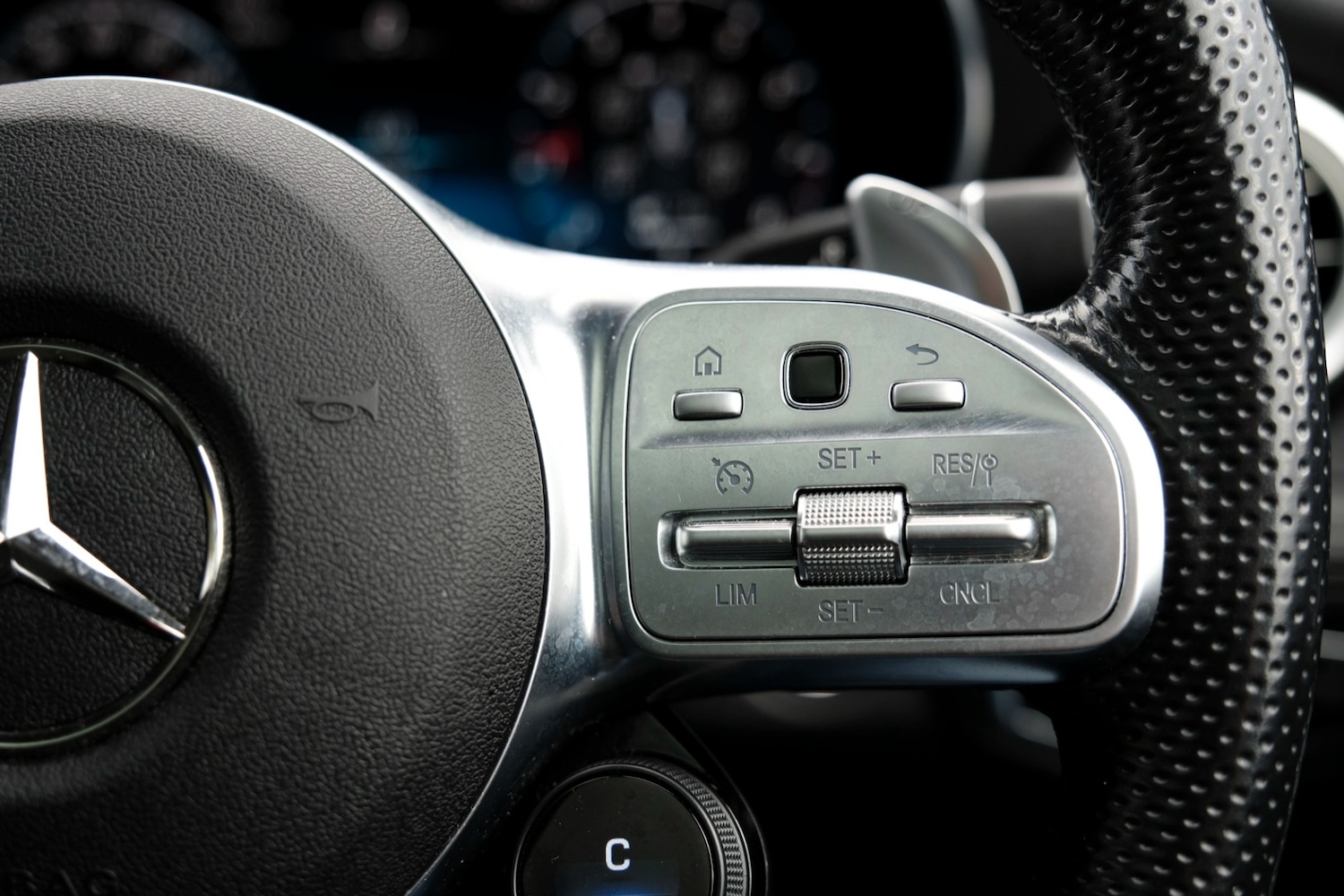 Used Mercedes-Benz GLC 2020 for sale - 76382678: Photo 75