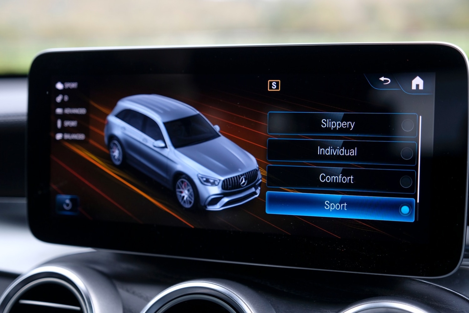 Used Mercedes-Benz GLC 2020 for sale - 76382678: Photo 76