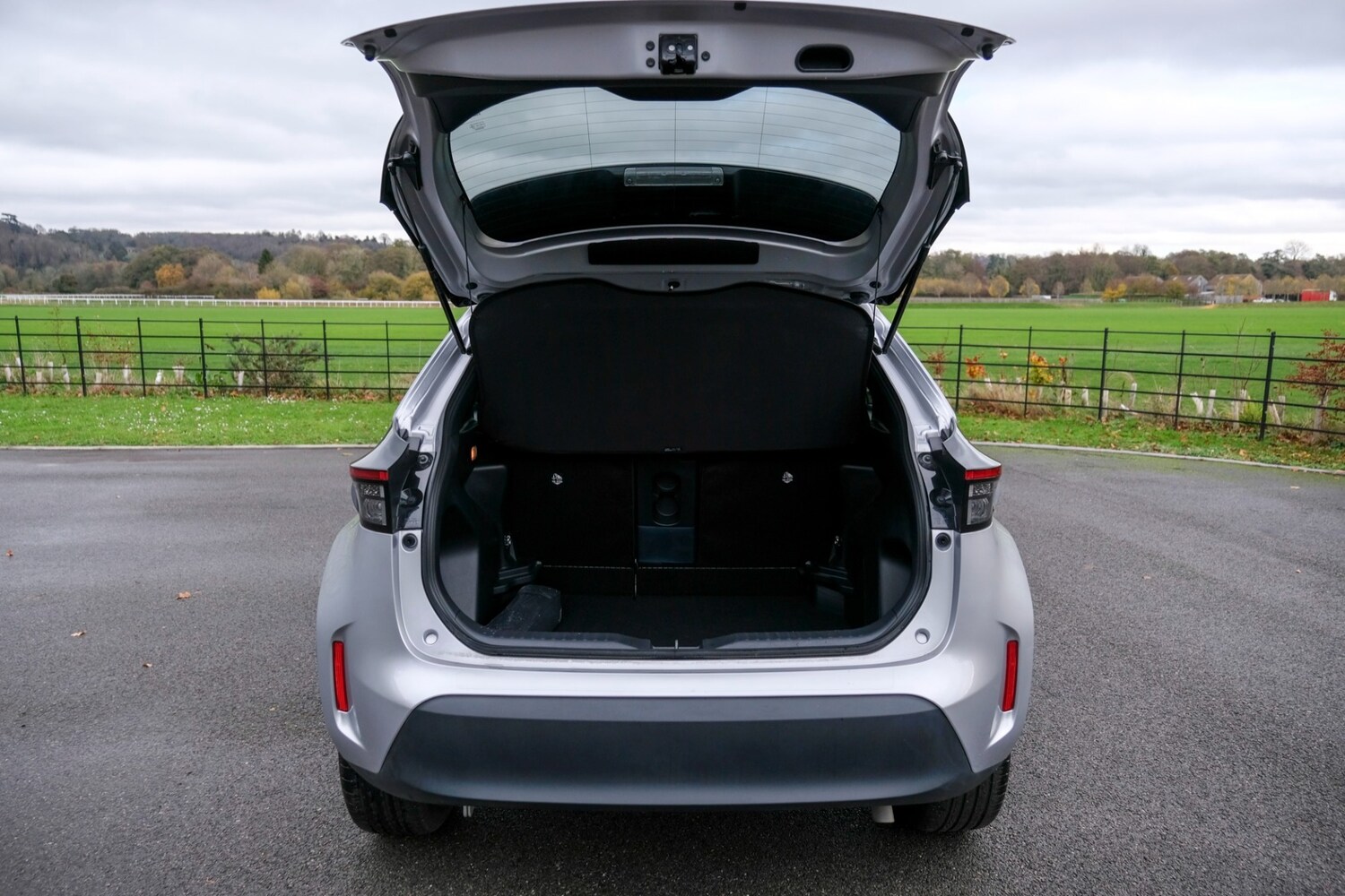 Used Toyota Yaris Cross 2023 for sale - 76564979: Photo 52