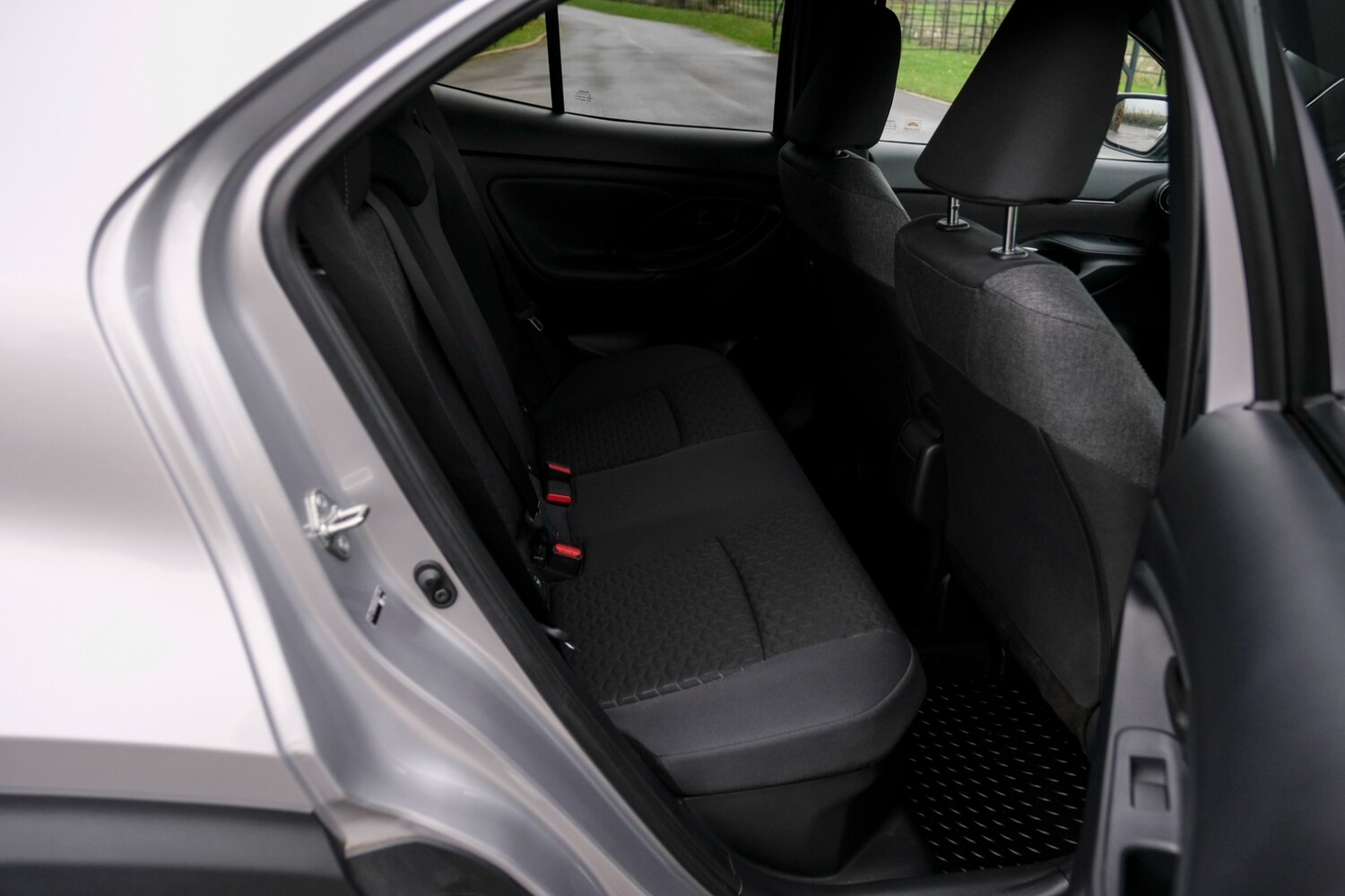 Used Toyota Yaris Cross 2023 for sale - 76564979: Photo 60