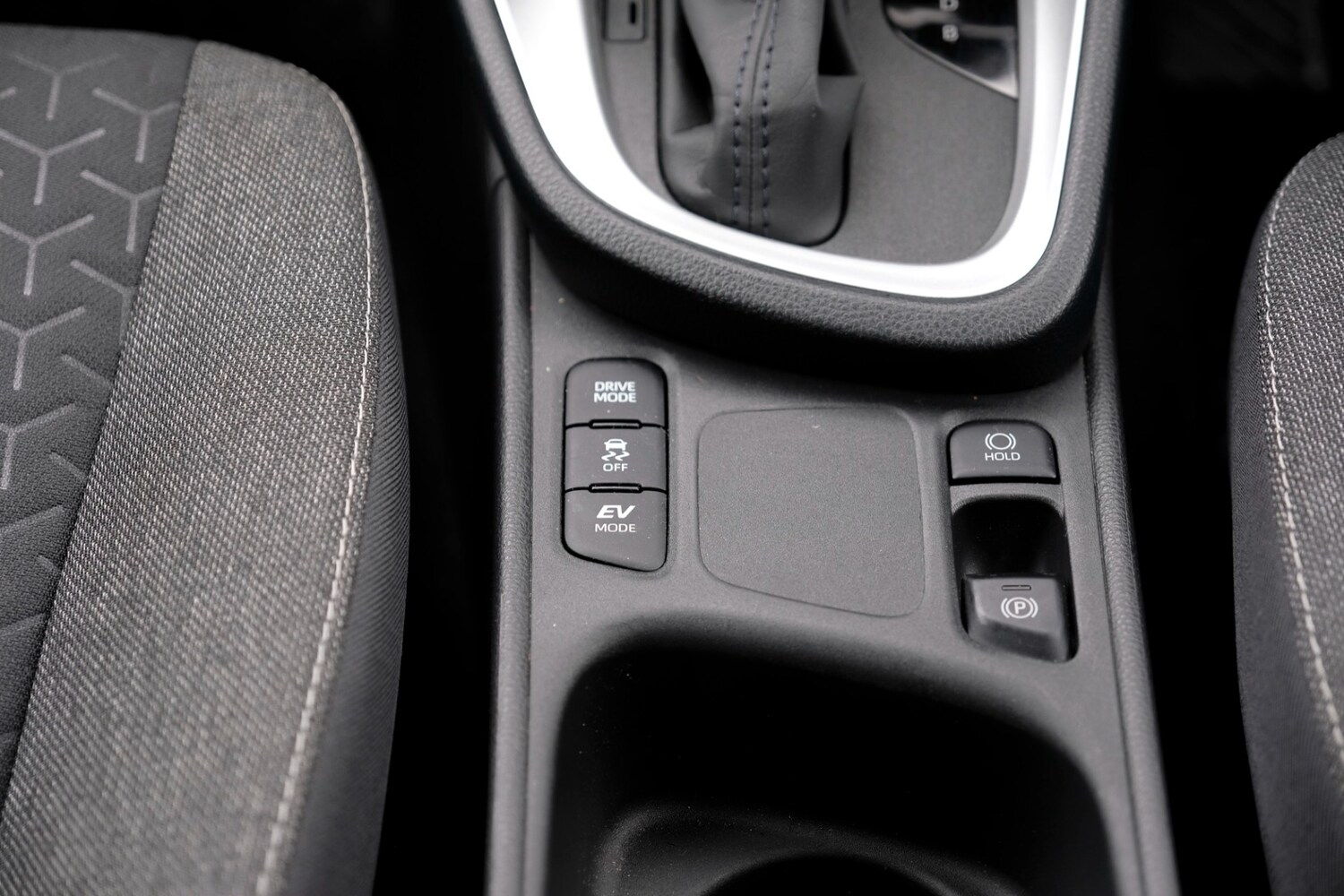 Used Toyota Yaris Cross 2023 for sale - 76564979: Photo 65