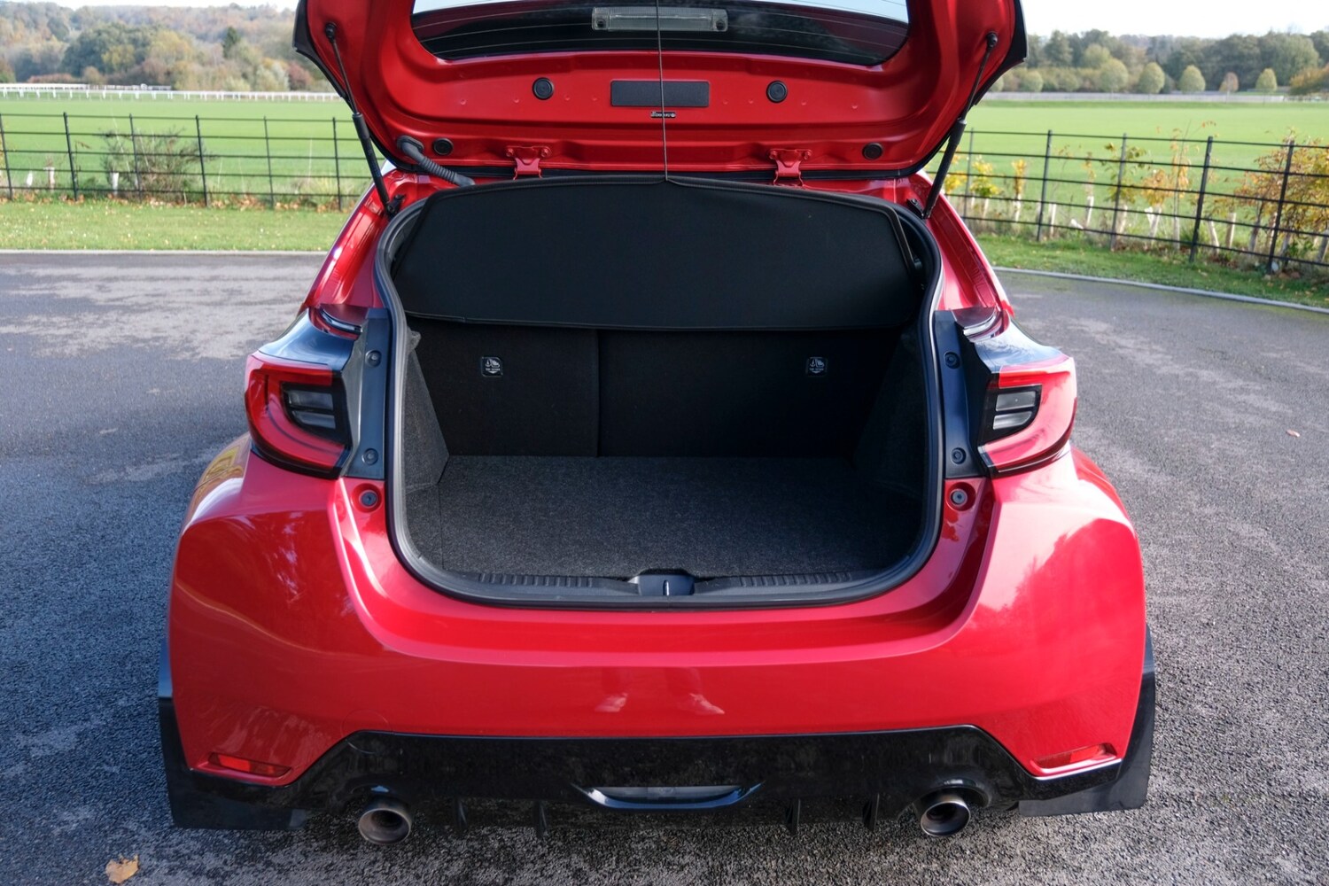 Used Toyota Yaris 2021 for sale - 76402121: Photo 35