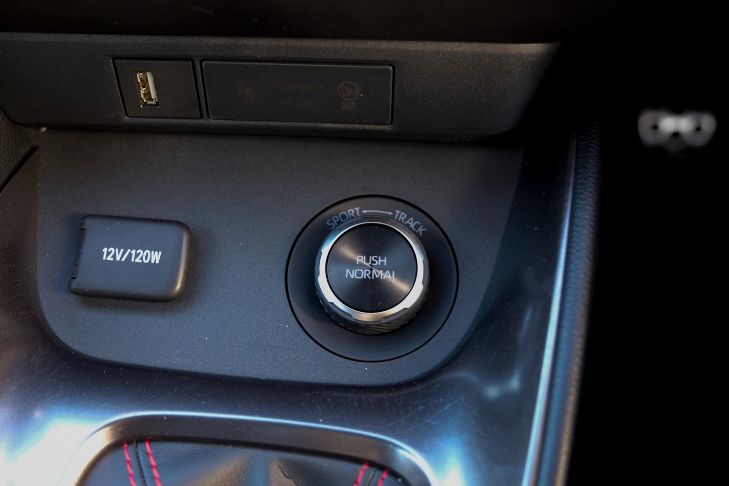 Used Toyota Yaris 2021 for sale - 76402121: Photo 44