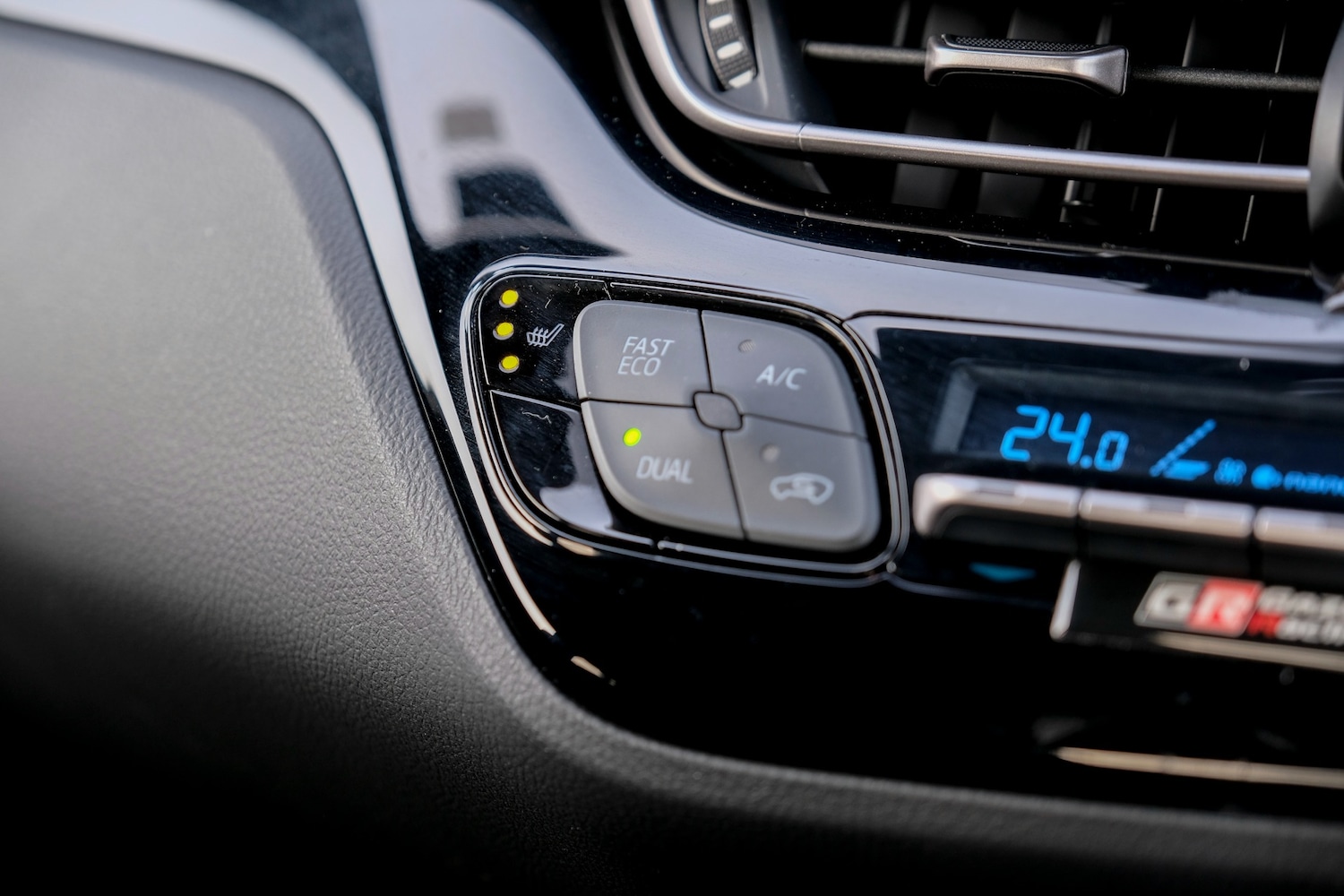 Used Toyota C-HR 2022 for sale - 77220554: Photo 23