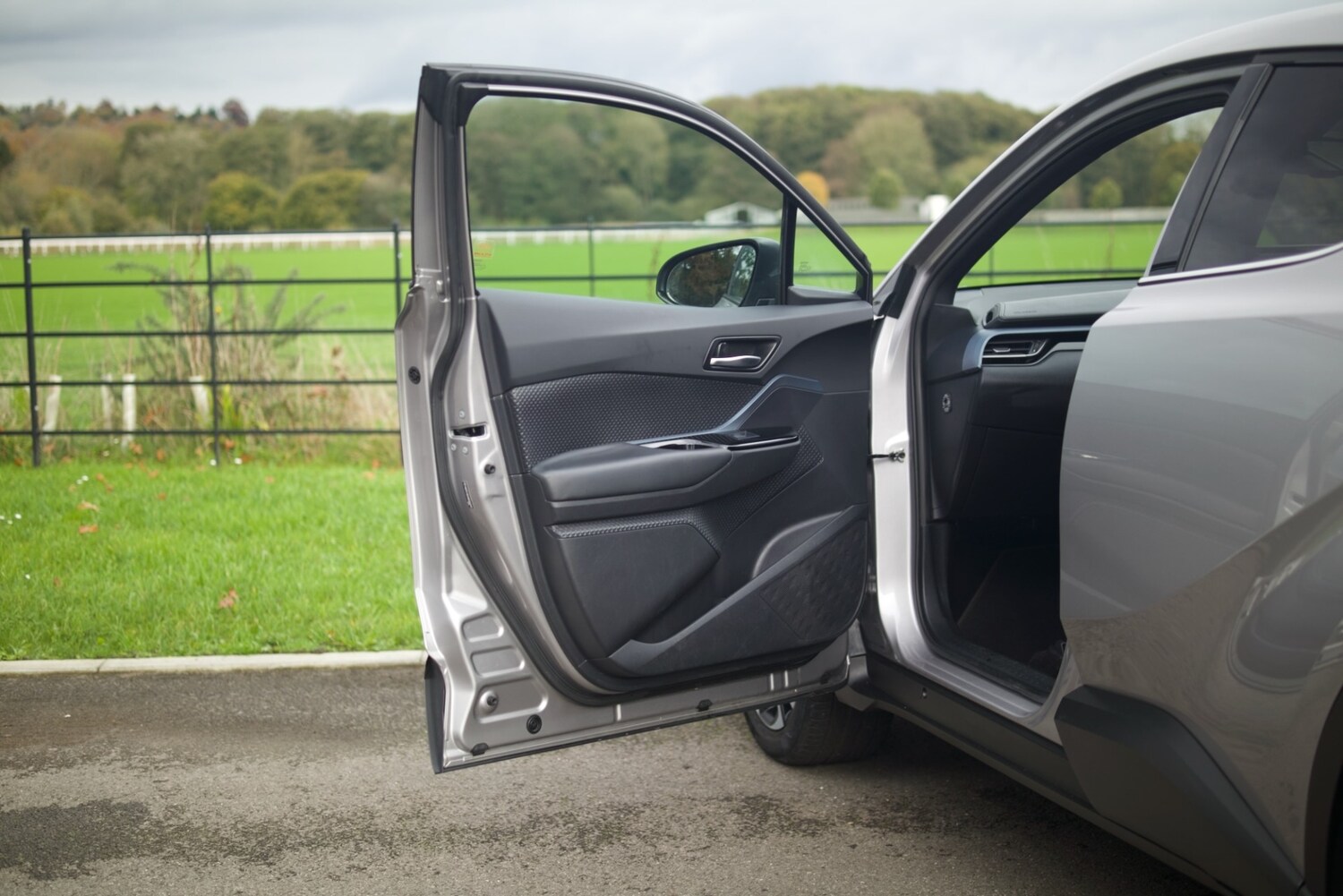 Used Toyota C-HR 2020 for sale - 72748582: Photo 16