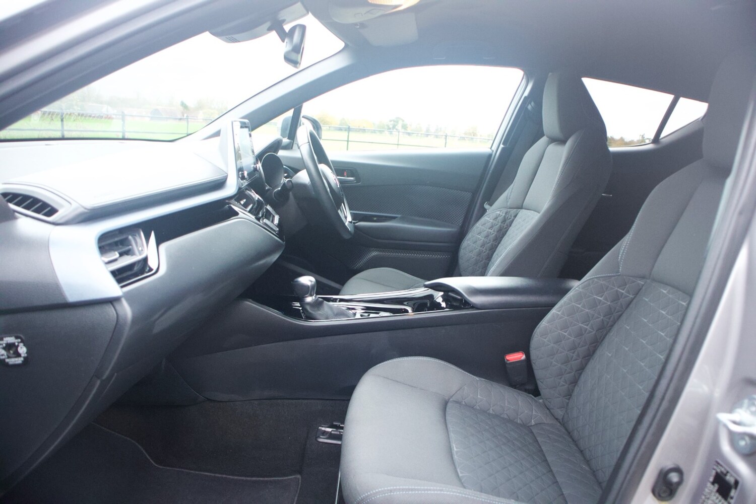 Used Toyota C-HR 2020 for sale - 72748582: Photo 18