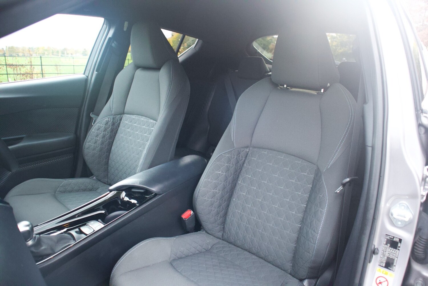 Used Toyota C-HR 2020 for sale - 72748582: Photo 19