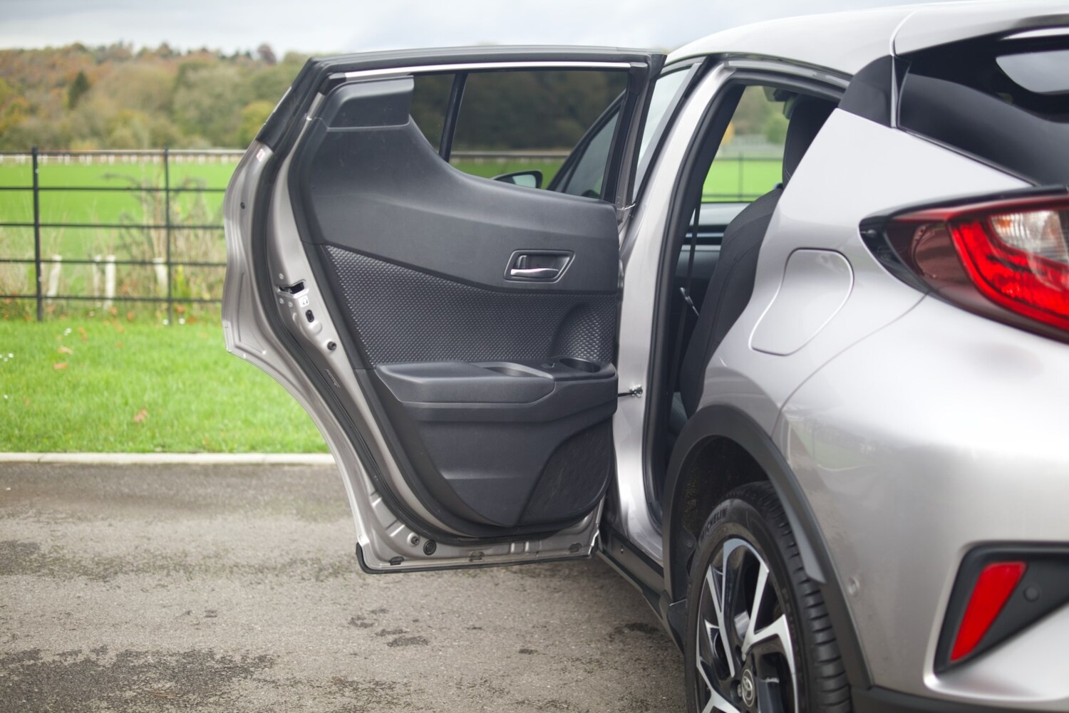 Used Toyota C-HR 2020 for sale - 72748582: Photo 23