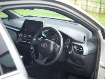 Used Toyota C-HR 2020 for sale - 72748582: Photo