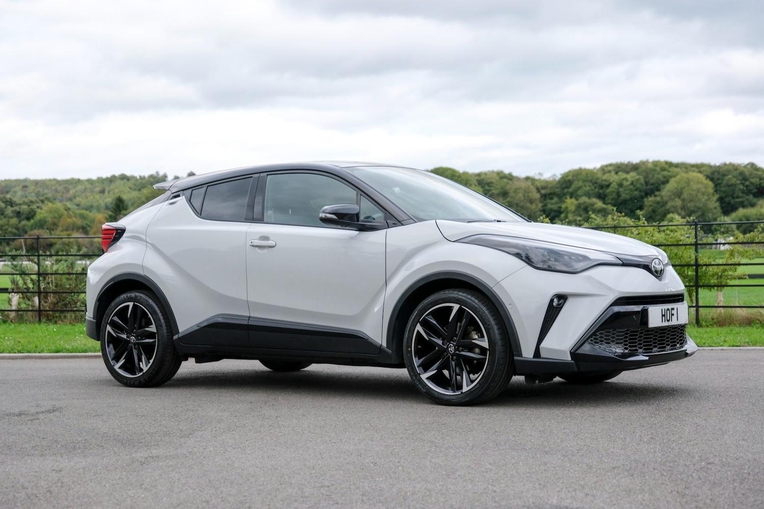 Used Toyota C-HR 2023 for sale - 76006377: Photo 2