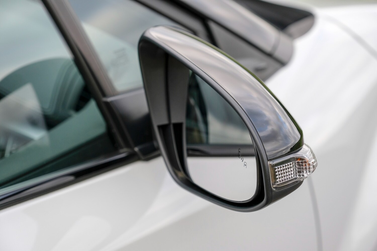 Used Toyota C-HR 2023 for sale - 76006377: Photo 38