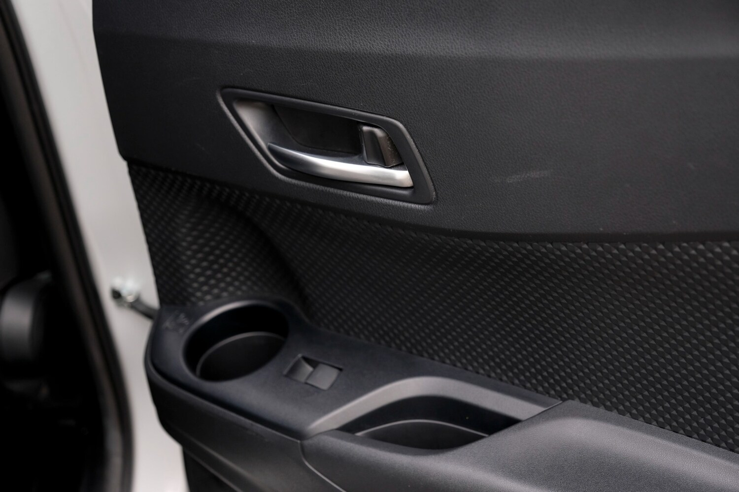 Used Toyota C-HR 2023 for sale - 76006377: Photo 40