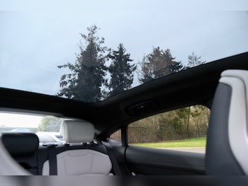 Used Porsche Taycan 2023 for sale - 77603431: Photo