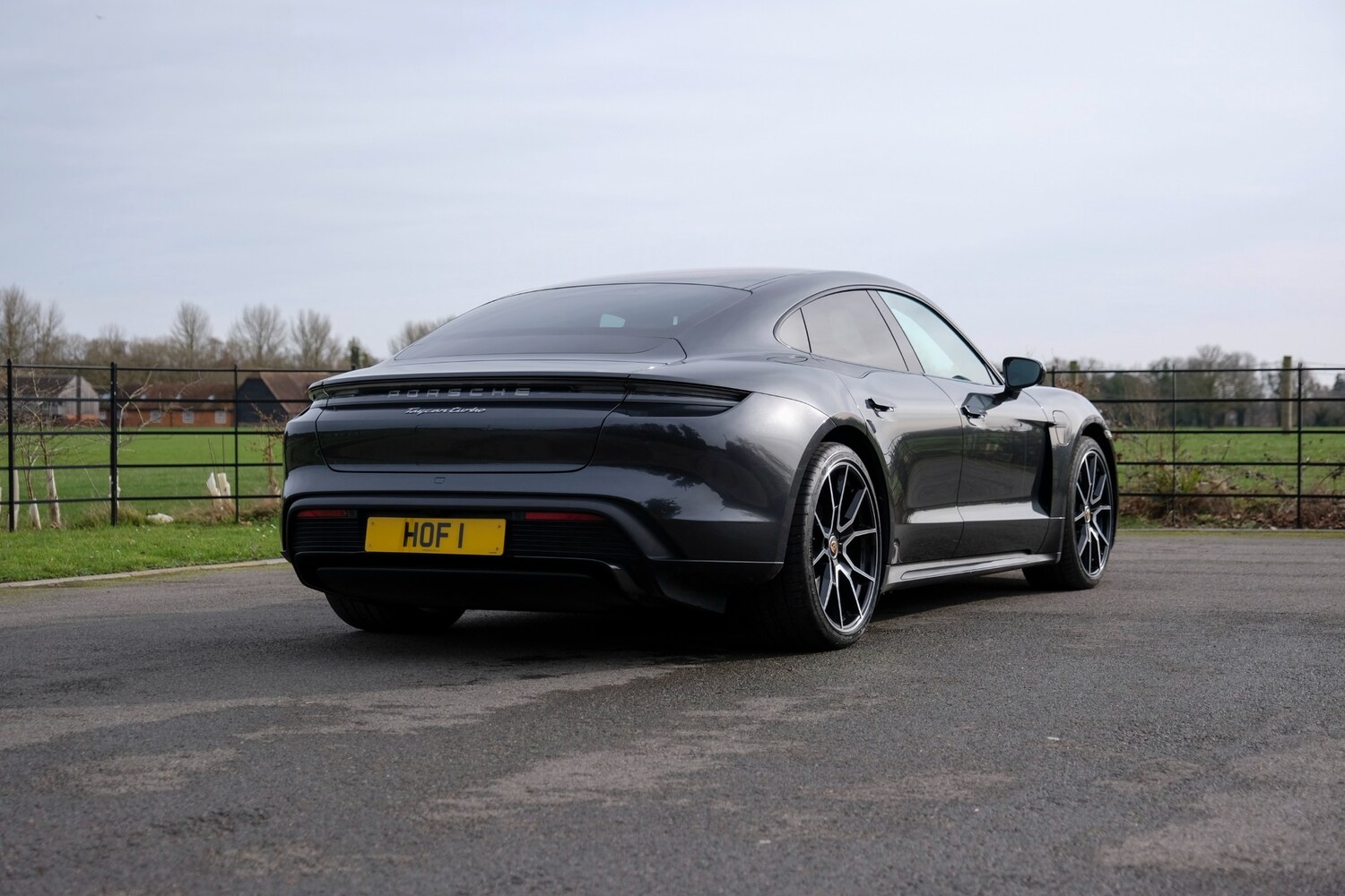 Used Porsche Taycan 2023 for sale - 77603431: Photo 9