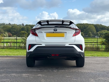 Used Toyota C-HR 2022 for sale - 75931425: Photo