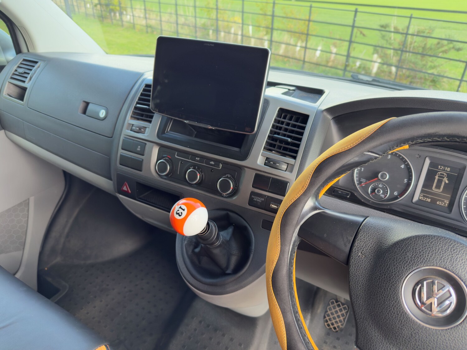 Used Volkswagen Transporter 2015 for sale - 76005585: Photo 26