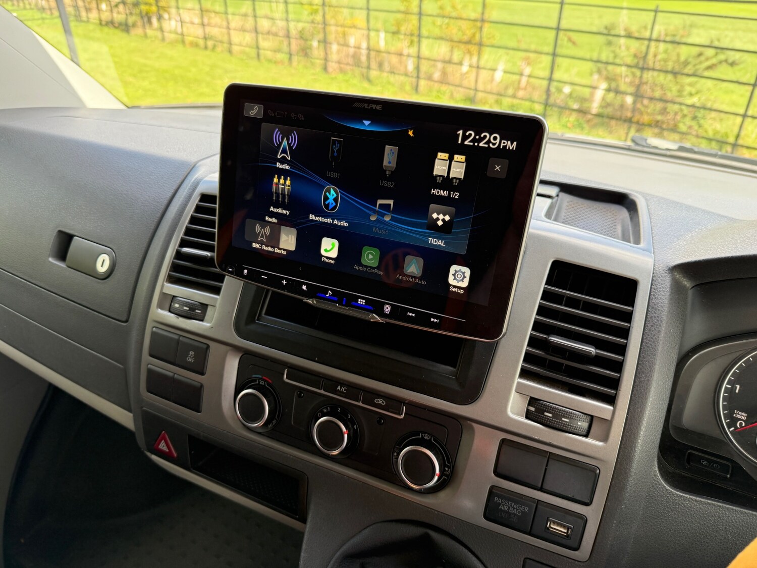 Used Volkswagen Transporter 2015 for sale - 76005585: Photo 48