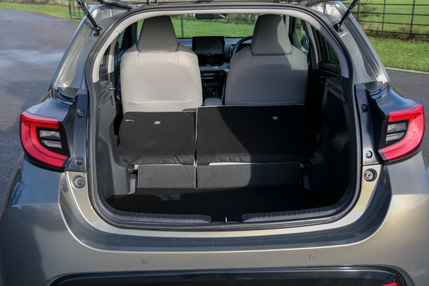 Used Toyota Yaris 2022 for sale - 76877674: Photo 38