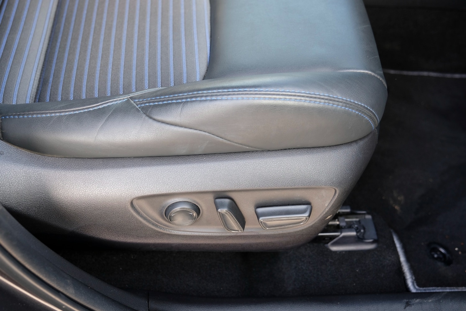 Used Toyota RAV4 2022 for sale - 77220572: Photo 15