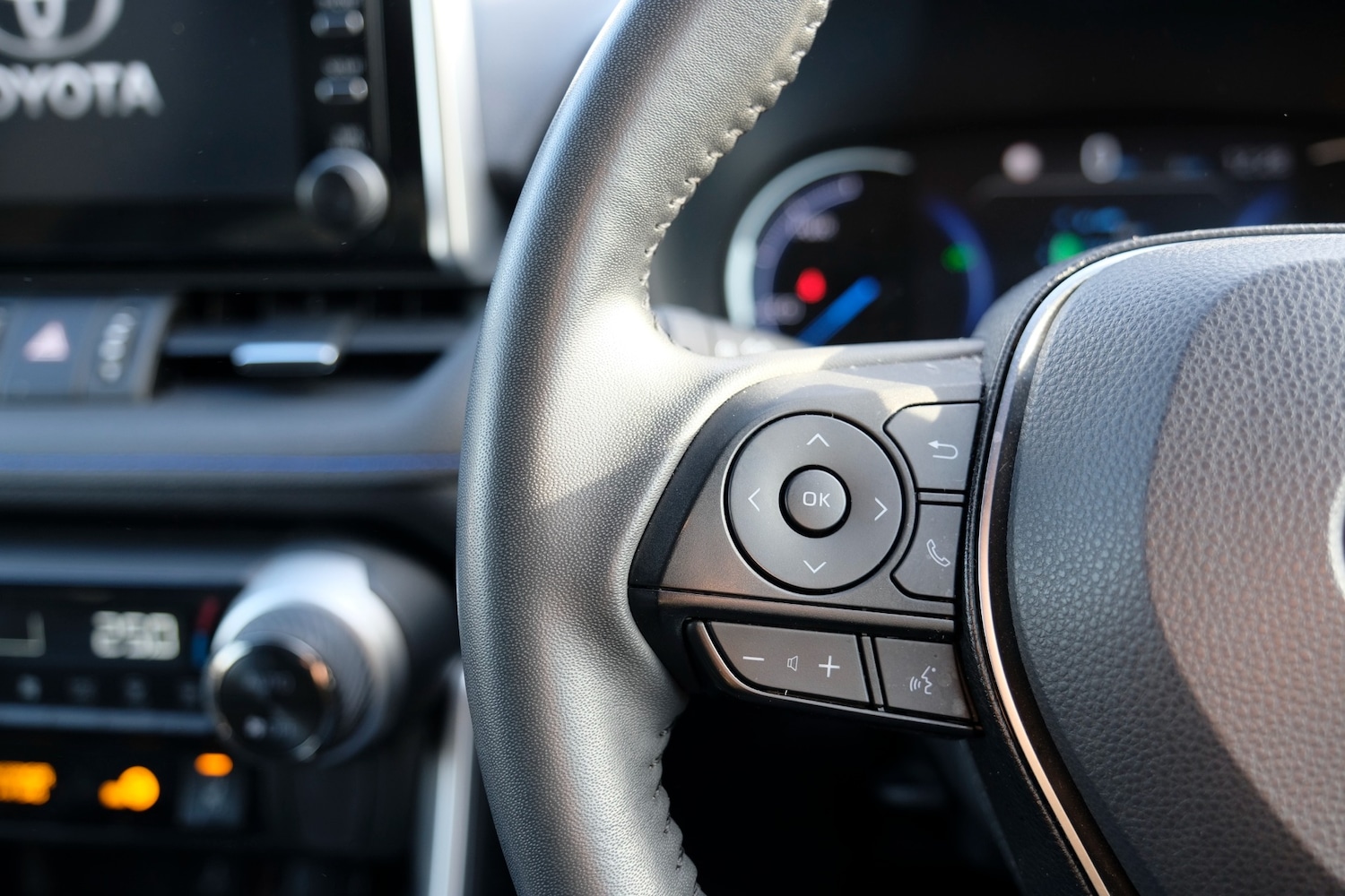 Used Toyota RAV4 2022 for sale - 77220572: Photo 18