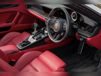 Used Porsche 911 2023 for sale - 79206104: Photo