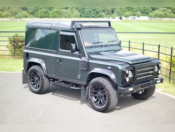 Used Land Rover Defender 2010 for sale - 79544932: Photo
